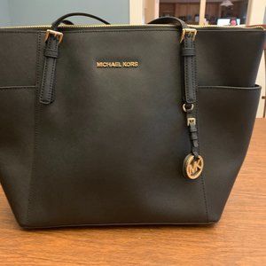 Michael Kors Jet Set Saffiano leather large tote  (Black)